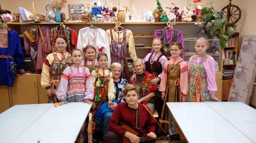 «Его Величество Русский Костюм»